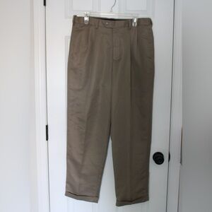 CROFT & BARROW Men’s Classic Fit Pleated No Iron Microfiber Dress Pants